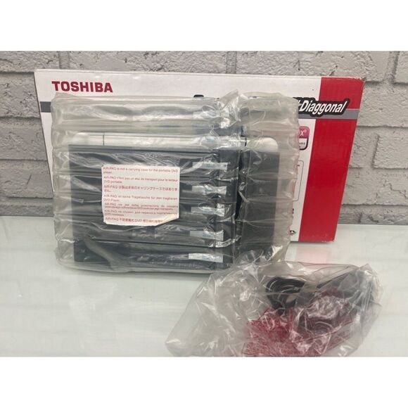 Toshiba 8” Diagonal Widescreen Portable DVD Player - Picture 8 of 8